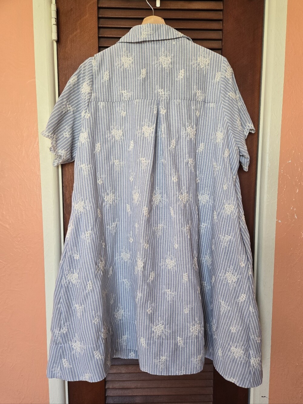 Chic Soul Light Blue Striped And White Floral Embroidered Button Dress 1X - Picture 4 of 10